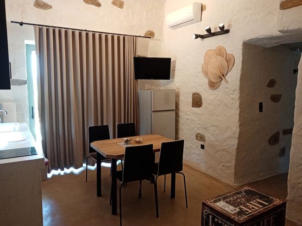 Imagen de la habitación del Hotel Afentiko Pigadi. Foto 2