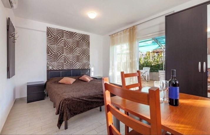 Imagen de la habitación del Hotel Affabilis Vip House. Foto 2