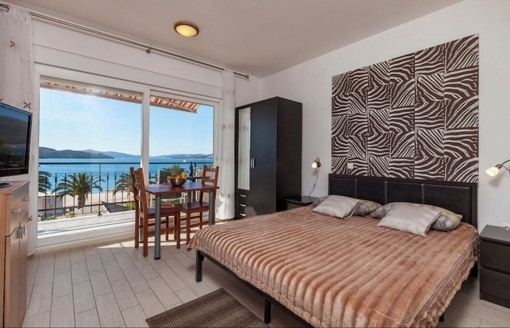 Imagen de la habitación del Hotel Affabilis Vip House. Foto 15