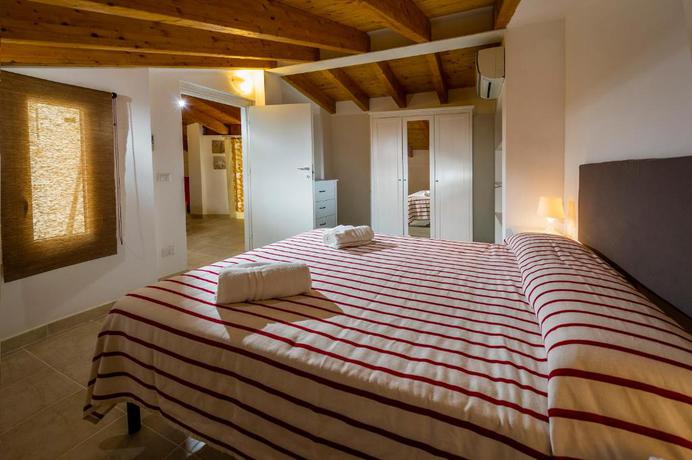 Imagen general del Hotel Affittacamere Amun&igrave;. Foto 4