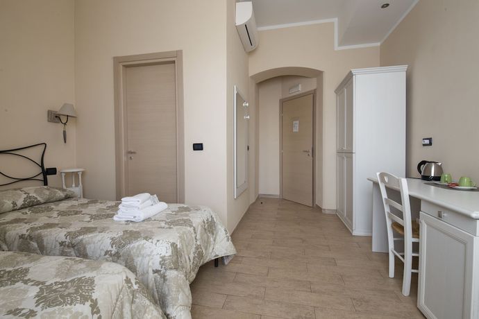 Imagen de la habitación del Hotel Affittacamere Lunamar. Foto 2
