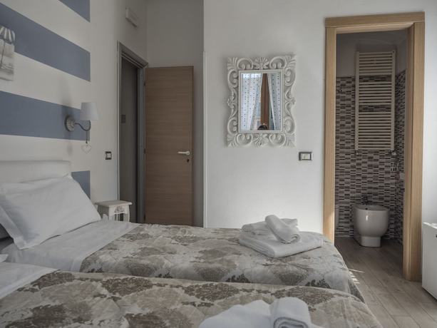 Imagen de la habitación del Hotel Affittacamere Lunamar. Foto 3