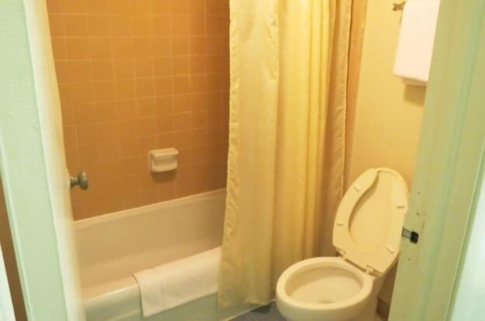 Imagen de la habitación del Hotel Affordable. Foto 13