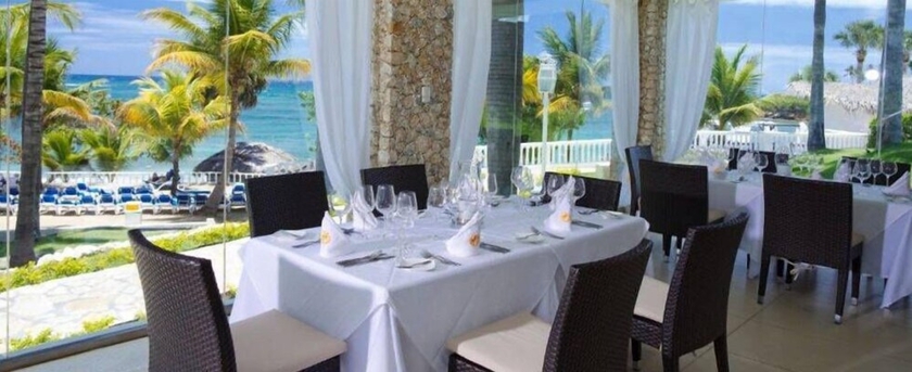 Imagen del bar/restaurante del Hotel Affordable Luxury Vacation. Foto 7