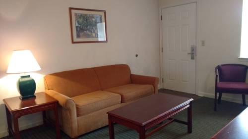 Imagen de la habitación del Hotel Affordable Suites Charlottesville. Foto 5