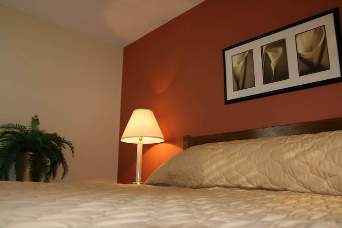 Imagen de la habitación del Hotel Affordable Suites Fredericksburg. Foto 3
