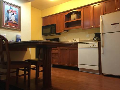 Imagen de la habitación del Hotel Affordable Suites Of America Grand Rapids. Foto 3