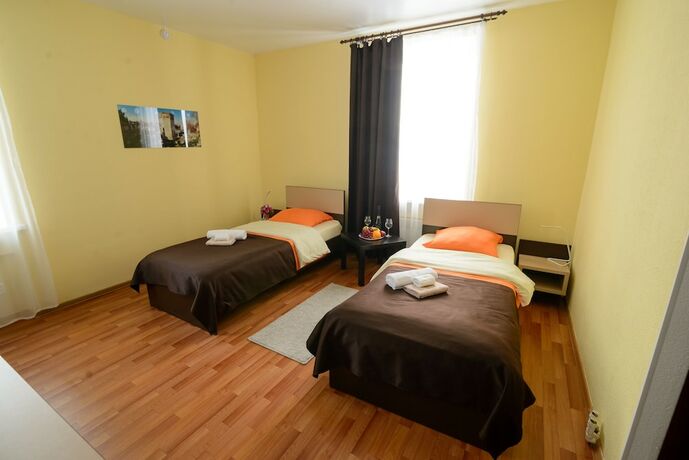 Imagen de la habitación del Hotel Afiny. Foto 15