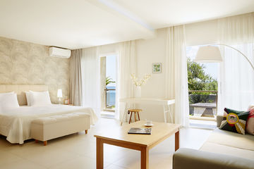 Imagen general del Hotel Afitis Boutique. Foto 14