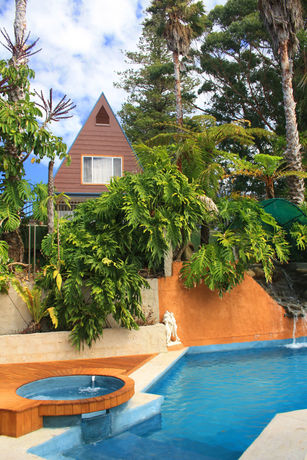 Imagen de la piscina del Hotel A-frame Chalets @ Mokutu. Foto 15