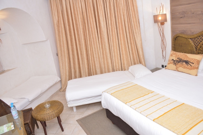 Imagen de la habitación del Hotel Africa Jade Thalasso. Foto 10