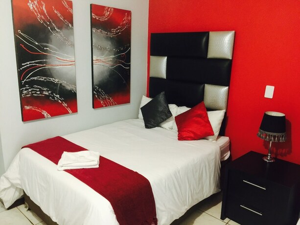 Imagen de la habitación del Hotel Africa Lodges. Foto 13