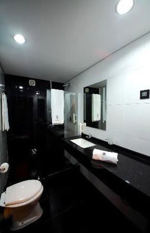 Imagen de la habitación del Hotel Africa Maputo Business. Foto 4