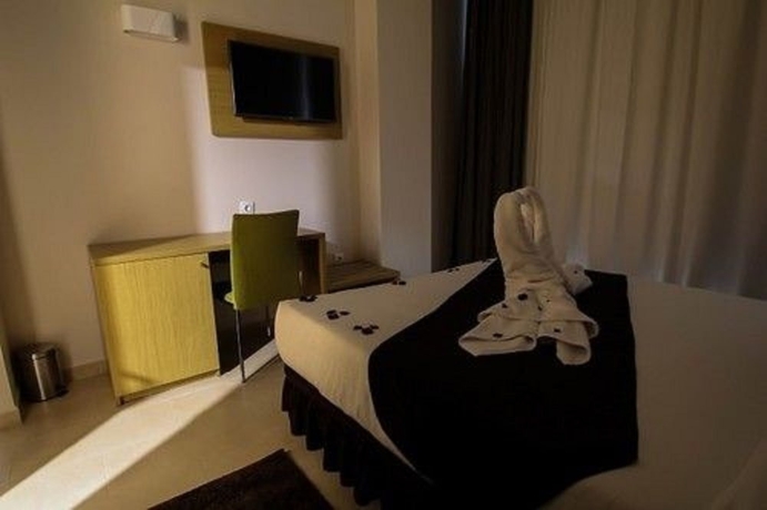 Imagen de la habitación del Hotel Africa Nova. Foto 8