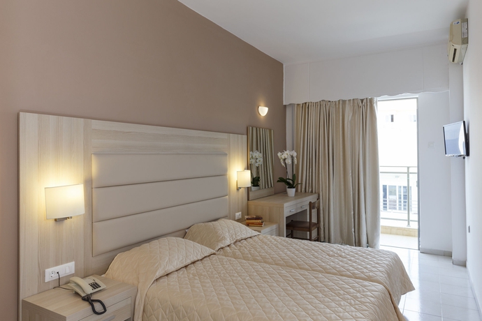 Imagen de la habitación del Hotel Africa, Rodas Town. Foto 14