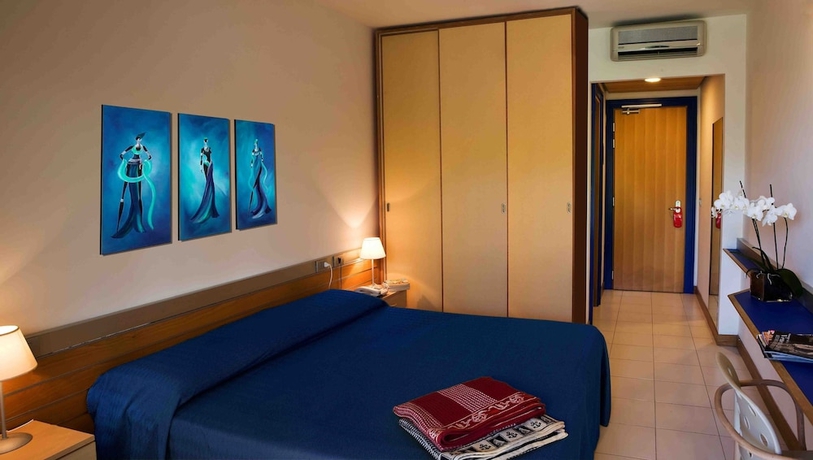 Imagen de la habitación del Hotel African Beach. Foto 3