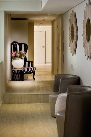 Imagen de la piscina del Hotel African Pride 15 On Orange. Foto 16