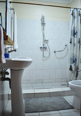 Imagen de la habitación del Hotel African Roots Gulu. Foto 17