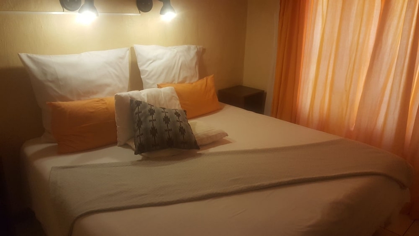 Imagen de la habitación del Hotel African Sky Bed and Breakfast. Foto 4