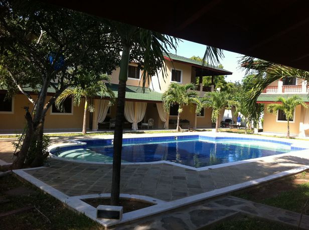 Imagen de los exteriores del Hotel African Sun Resort. Foto 7