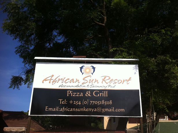 Imagen de los exteriores del Hotel African Sun Resort. Foto 9