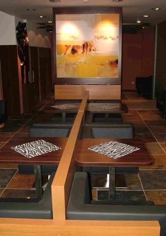 Imagen del bar/restaurante del Hotel Afrika. Foto 3