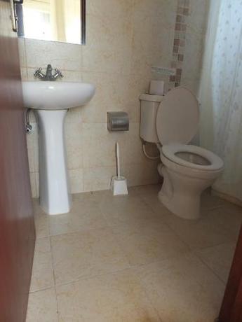 Imagen de la habitación del Hotel Afrika Lodges. Foto 5