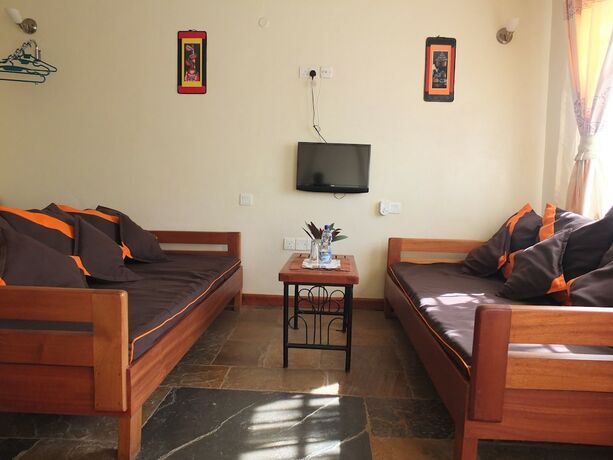 Imagen general del Hotel Afrika Lodges - Voi. Foto 7