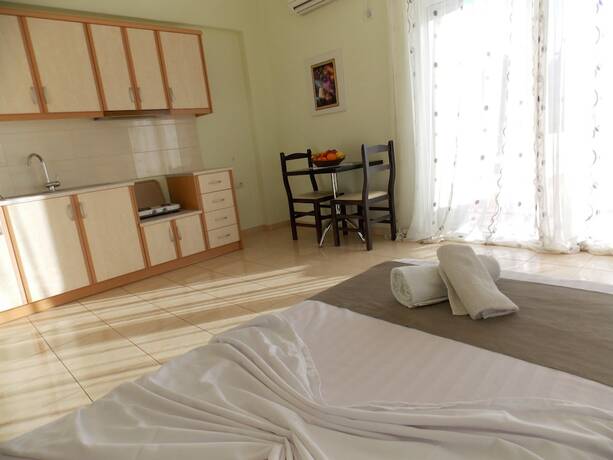 Imagen de la habitación del Hotel Afrimi Relax Apartments, Gjasht&euml;. Foto 14
