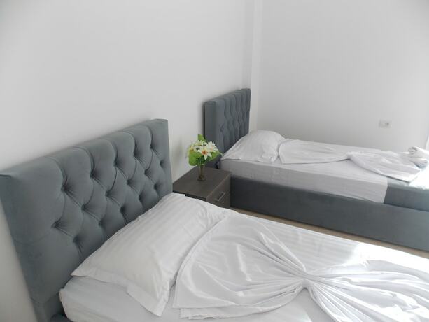 Imagen general del Hotel Afrimi Relax Apartments, Gjasht&euml;. Foto 7