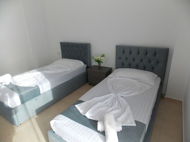 Imagen general del Hotel Afrimi Relax Apartments, Gjasht&euml;. Foto 10
