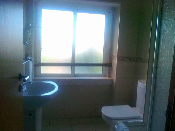 Imagen de la habitación del Hotel Afrin Lisboa. Foto 7