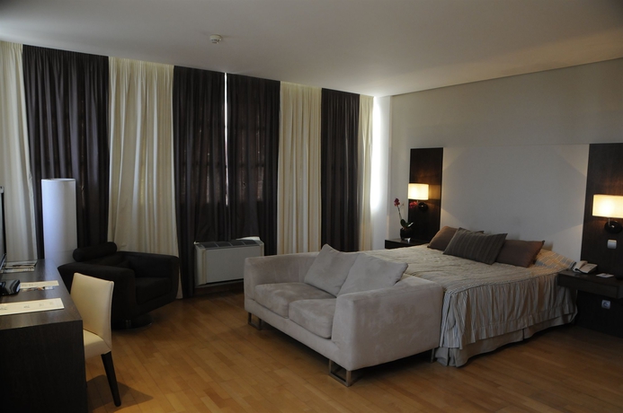 Imagen de los interiores del Hotel Afrin Prestige. Foto 10