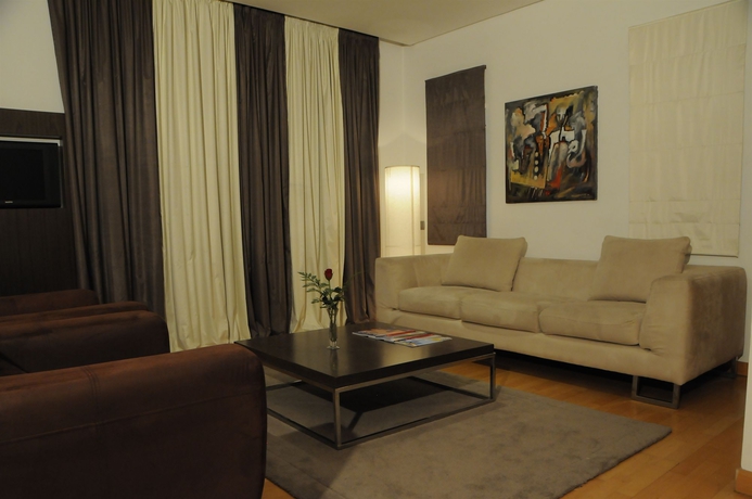 Imagen de los interiores del Hotel Afrin Prestige. Foto 11