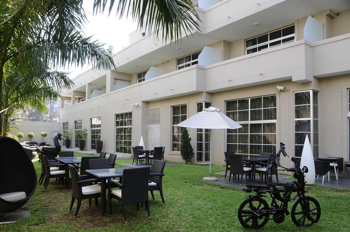 Imagen de los exteriores del Hotel Afrin Prestige. Foto 7