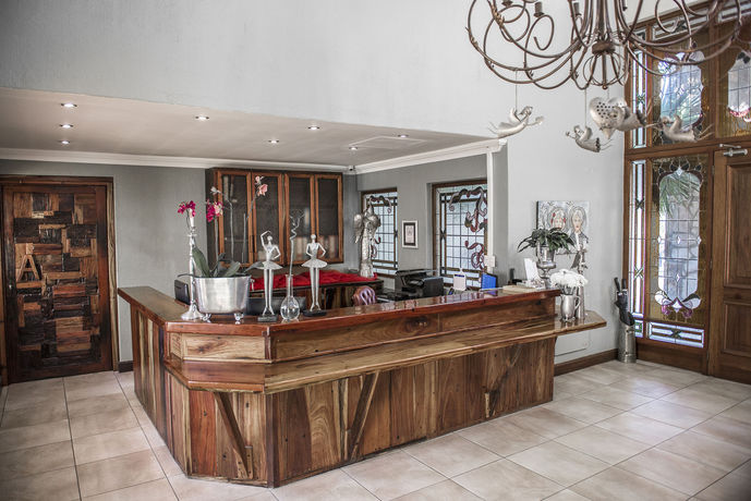 Imagen del bar/restaurante del Hotel Afrique Boutique Oliver Tambo. Foto 2