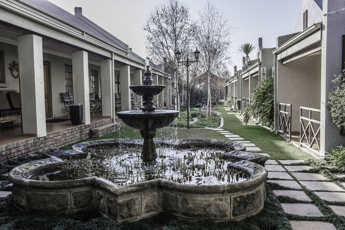 Imagen del bar/restaurante del Hotel Afrique Boutique Oliver Tambo. Foto 6