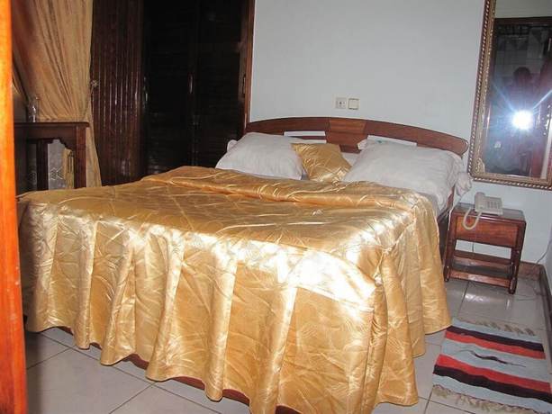Imagen de la habitación del Hotel Afrique Douala Airport. Foto 5