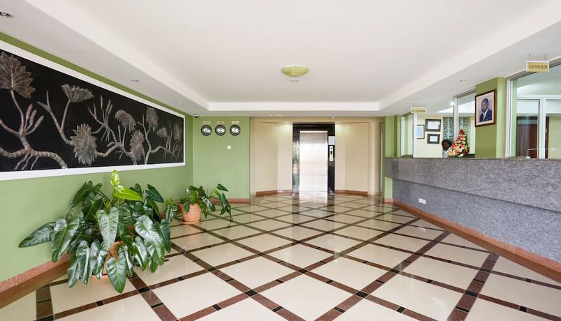 Imagen de los interiores del Hotel Afrique Suites. Foto 19