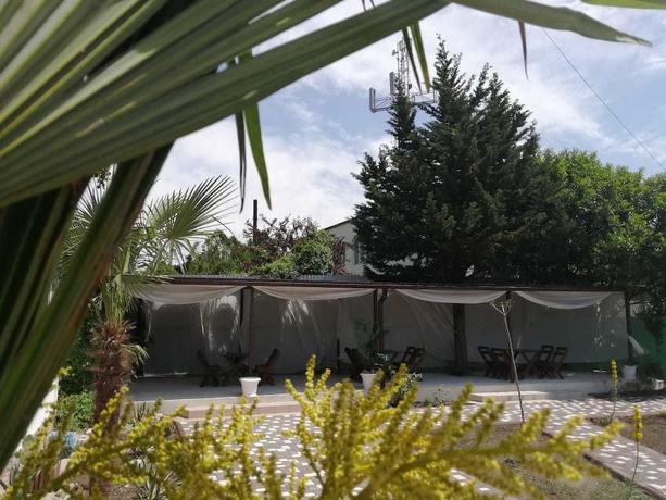 Imagen de los exteriores del Hotel Afrodita, Agoy. Foto 17
