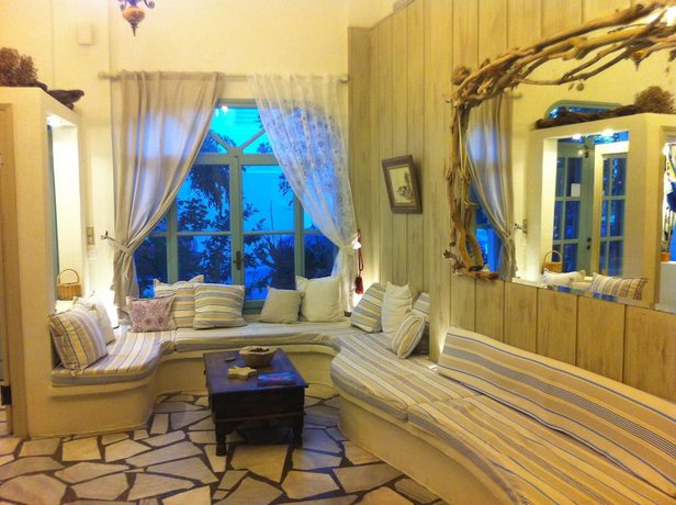 Imagen de los interiores del Hotel Afrodite, Tinos. Foto 19
