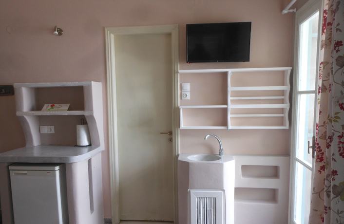 Imagen de la habitación del Hotel Afrodite, Tinos. Foto 4