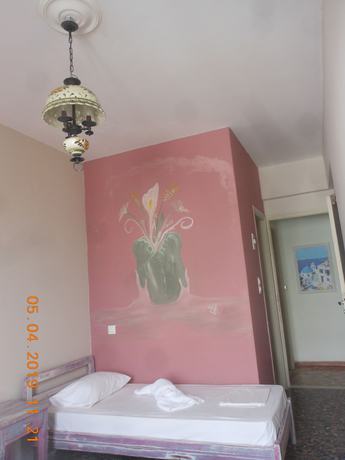 Imagen de la habitación del Hotel Afrodite, Tinos. Foto 8