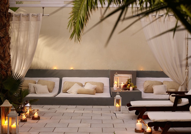 Imagen de la piscina del Hotel Afroditi Venus Beach and Spa. Foto 15