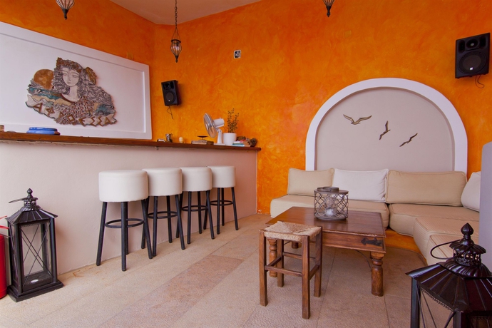 Imagen de la piscina del Hotel Afroessa By Pearl Collection. Foto 16