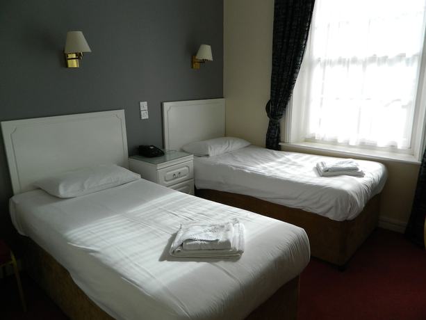 Imagen de la habitación del Hotel Afton. Foto 7