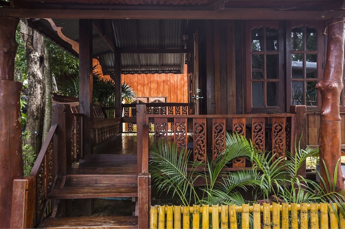 Imagen de la habitación del Hotel Again At Naiharn Beach. Foto 12