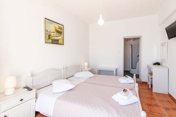 Imagen de la habitación del Hotel Agali Bay. Foto 17