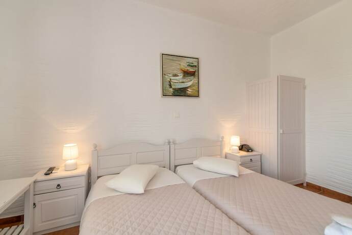 Imagen de la habitación del Hotel Agali Bay. Foto 18