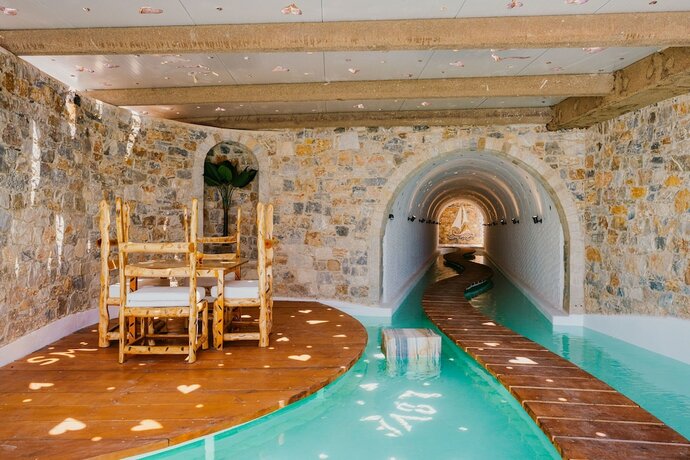 Imagen de la habitación del Hotel Agalia Luxury Suites. Foto 11